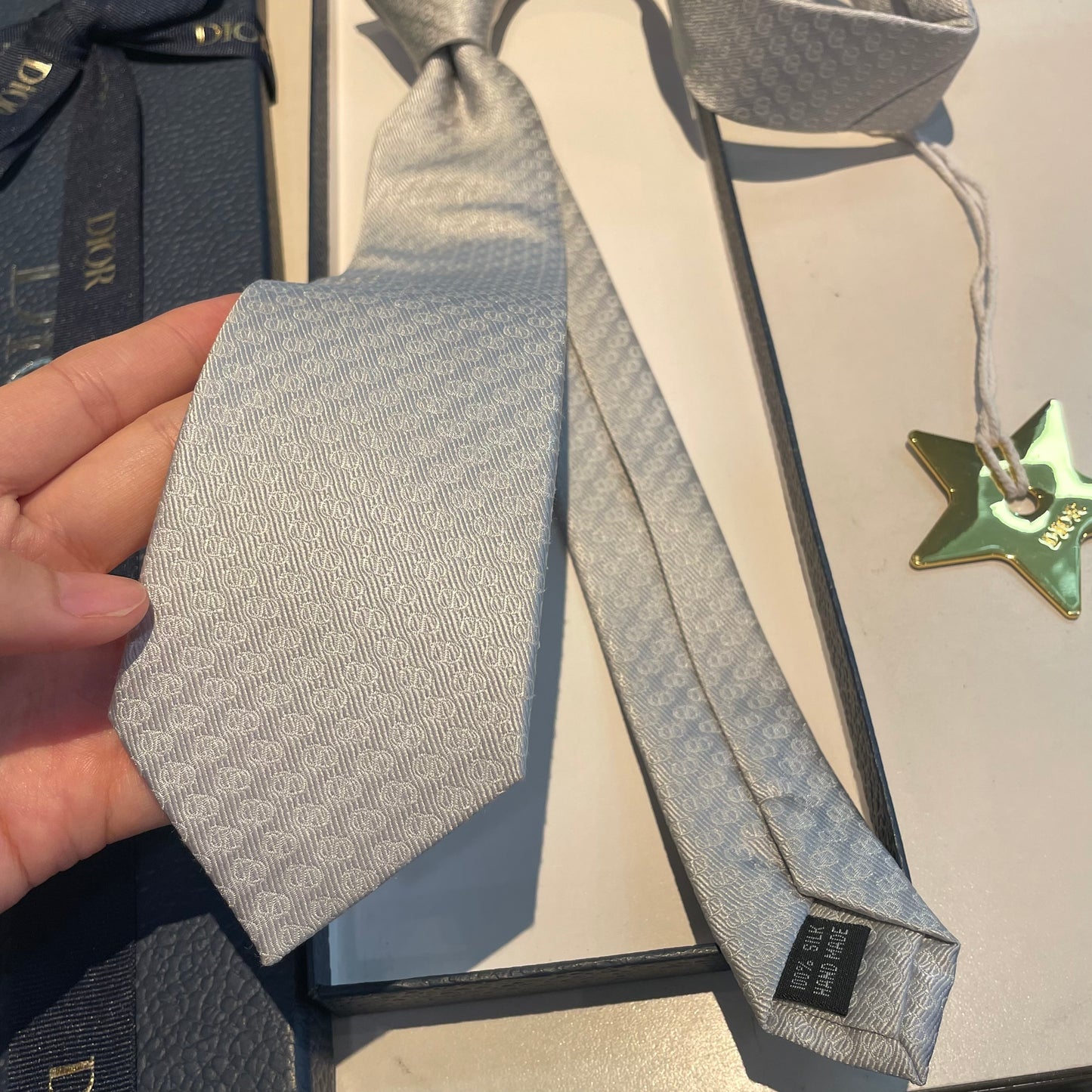 Tie