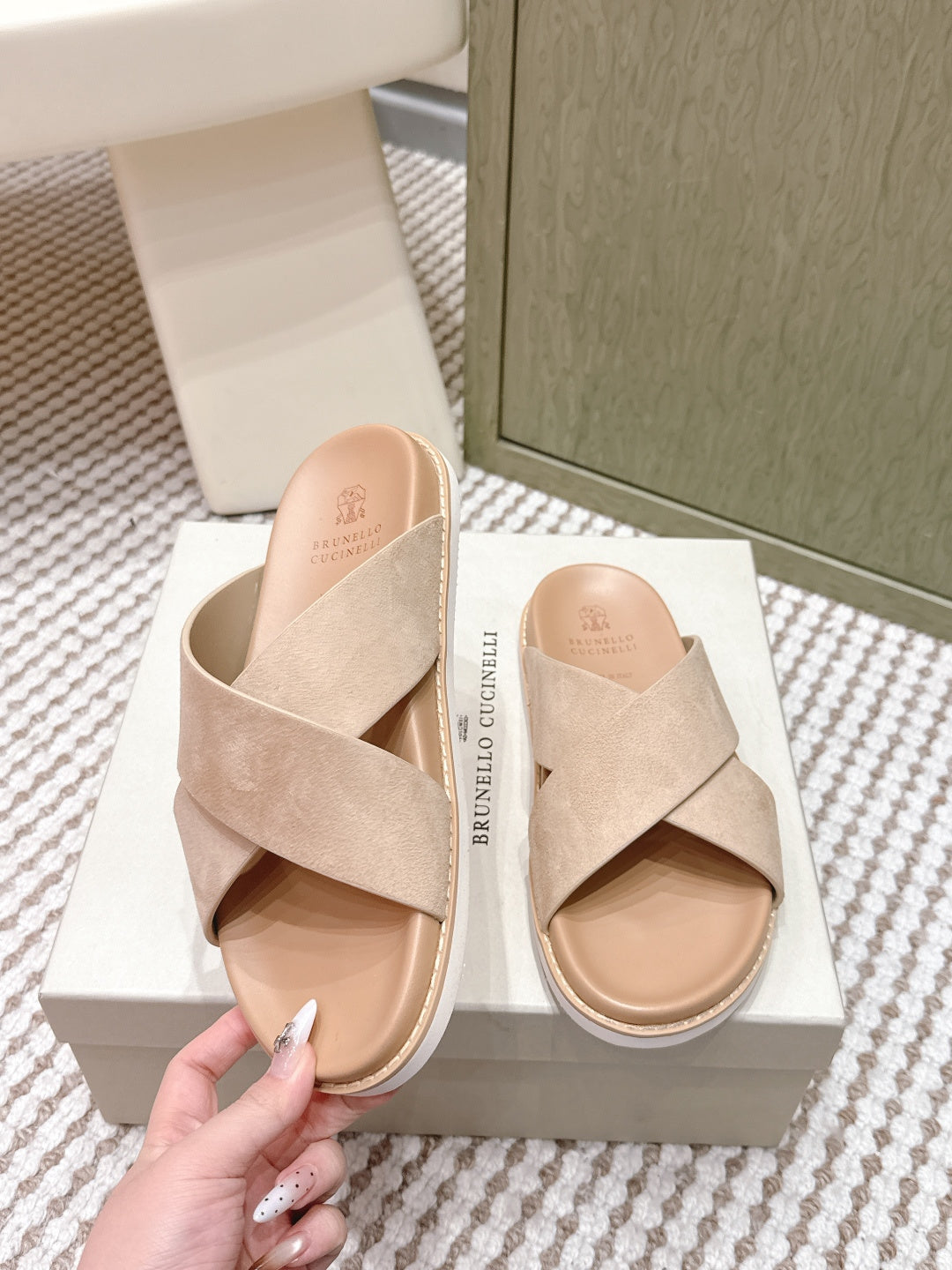 Slippers