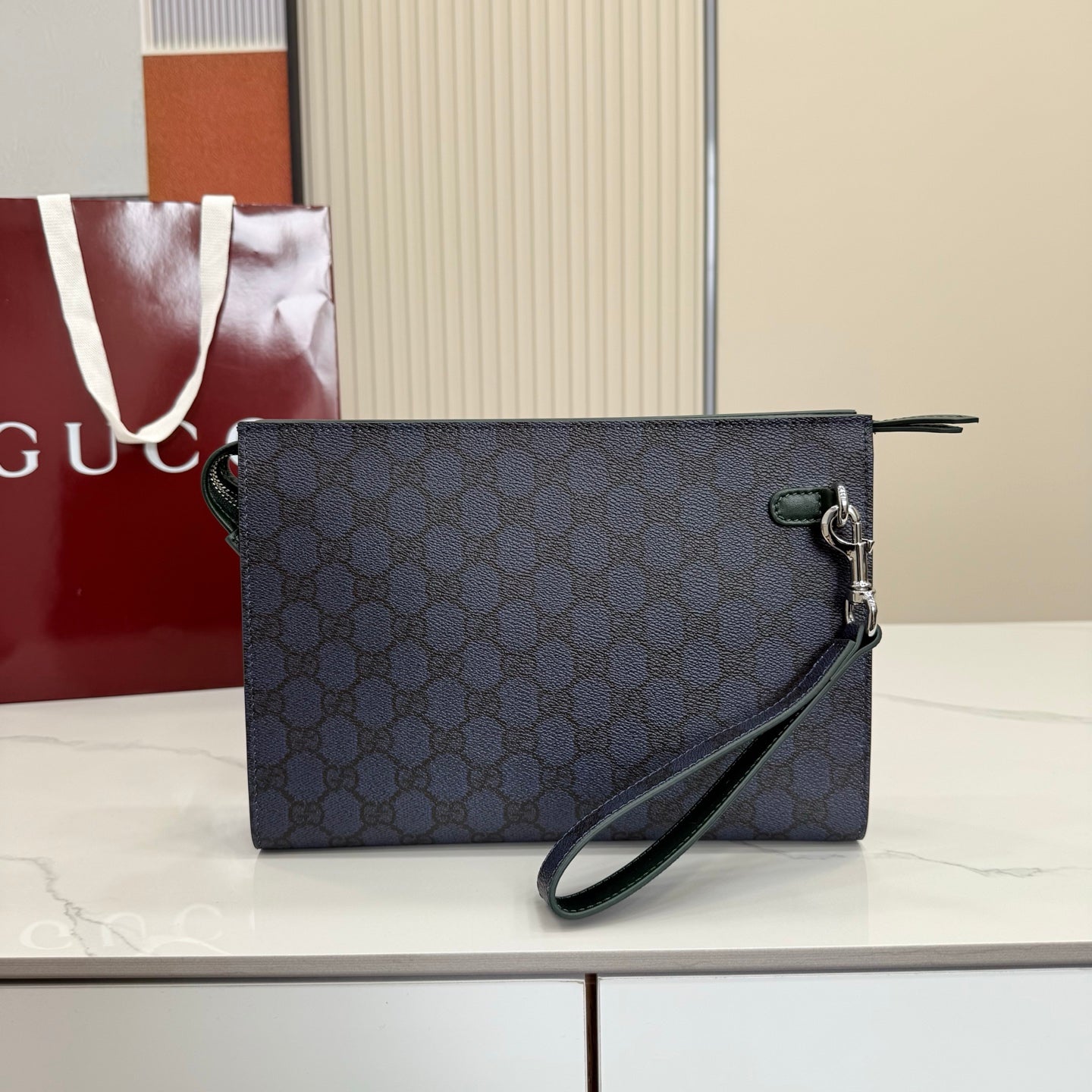 Clutch bag