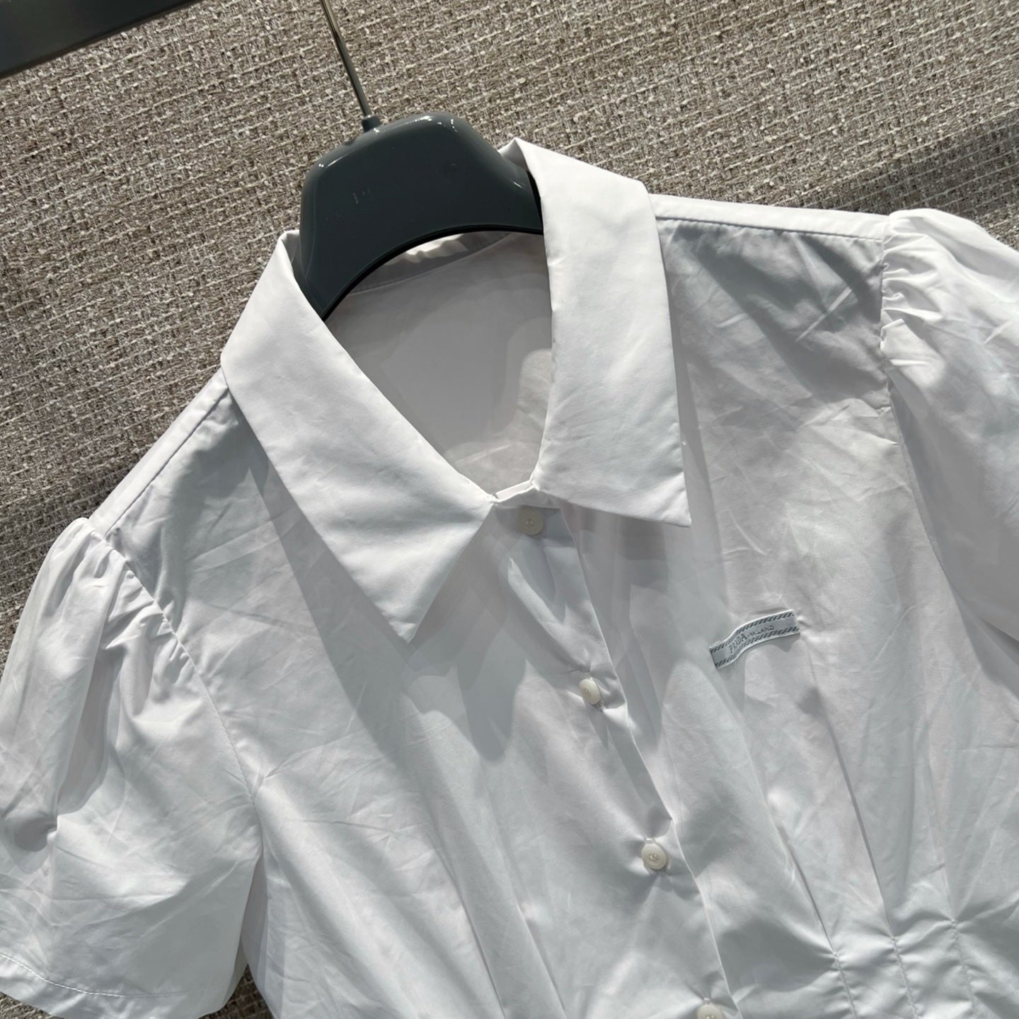 Short sleeve shirt