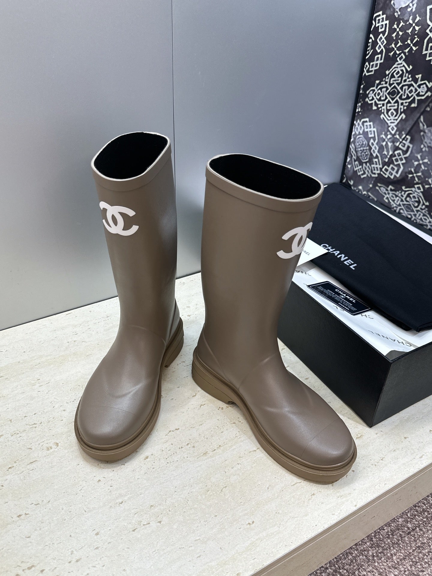 Rain boot