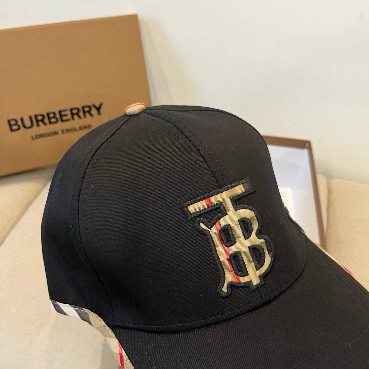 Baseball cap