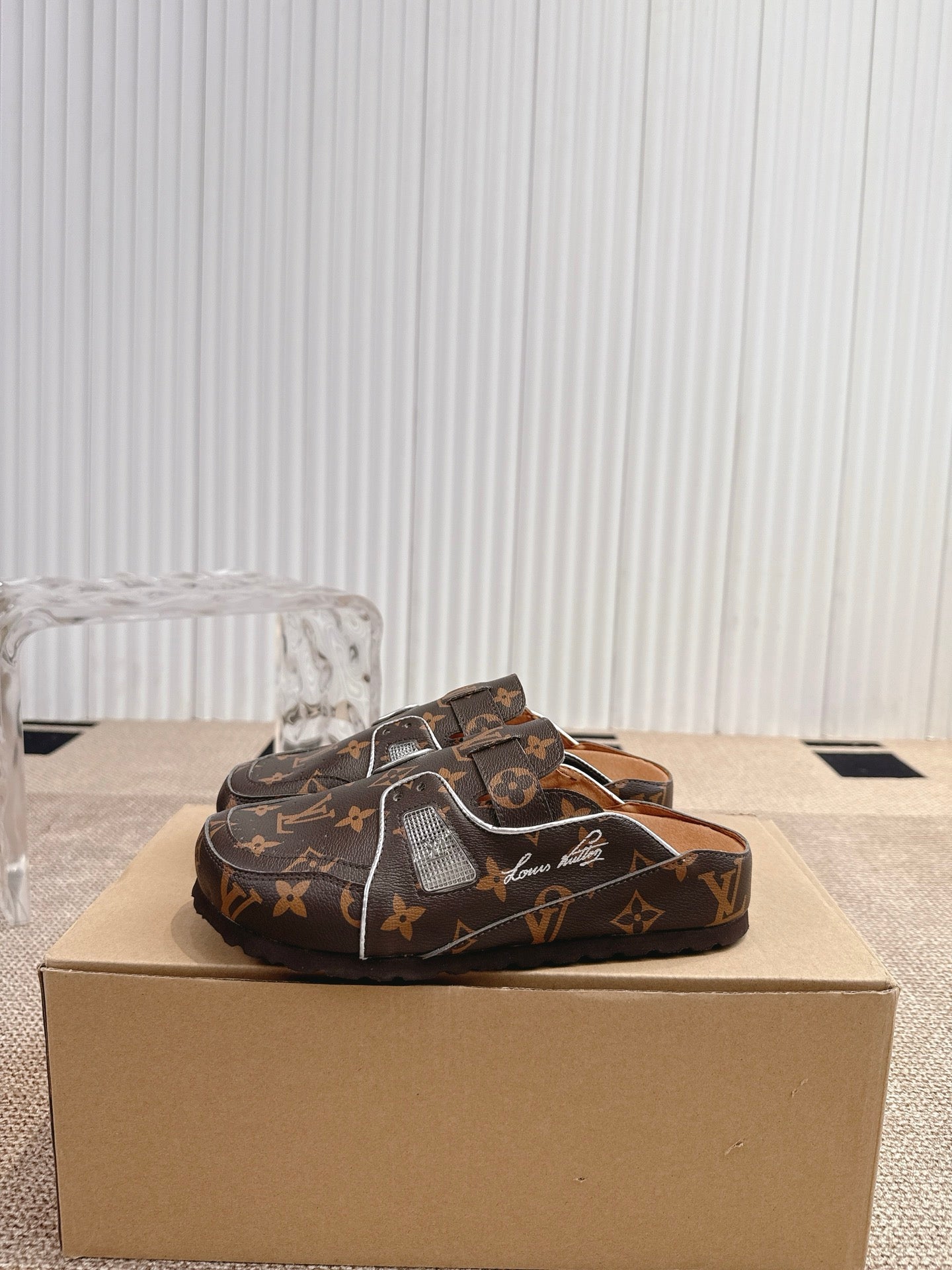 Collaboration Slipper