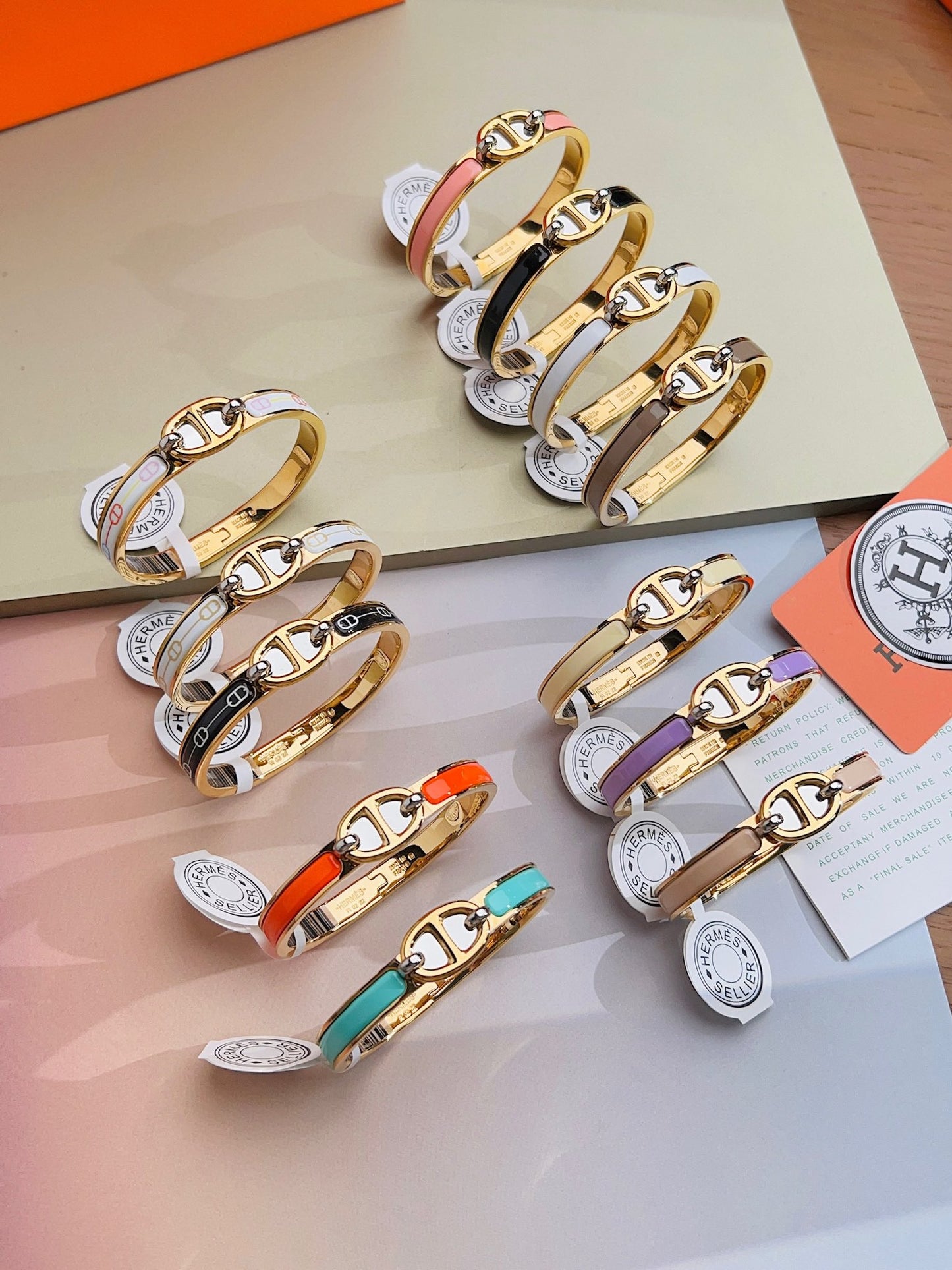 Bracelet