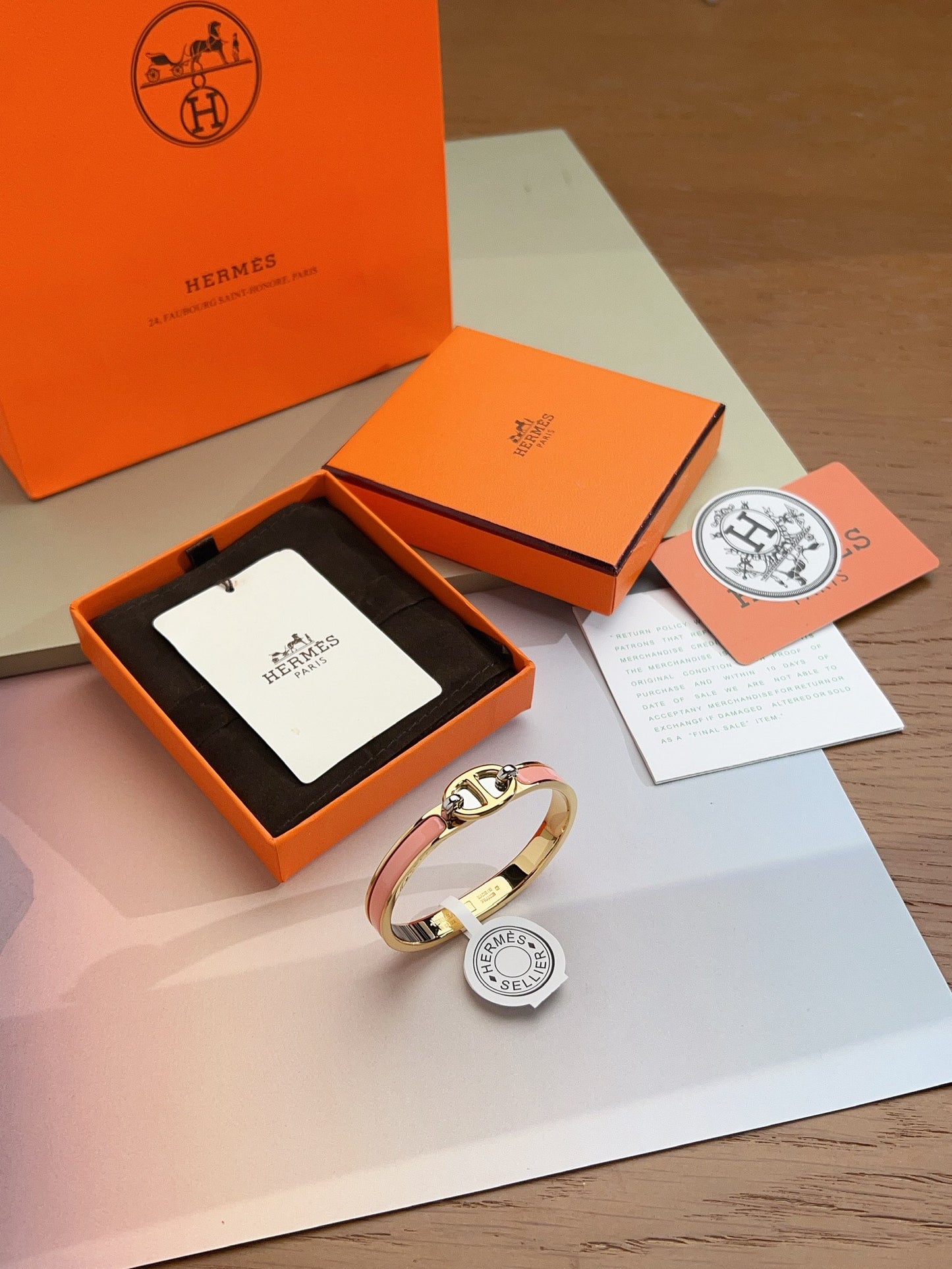 Bracelet