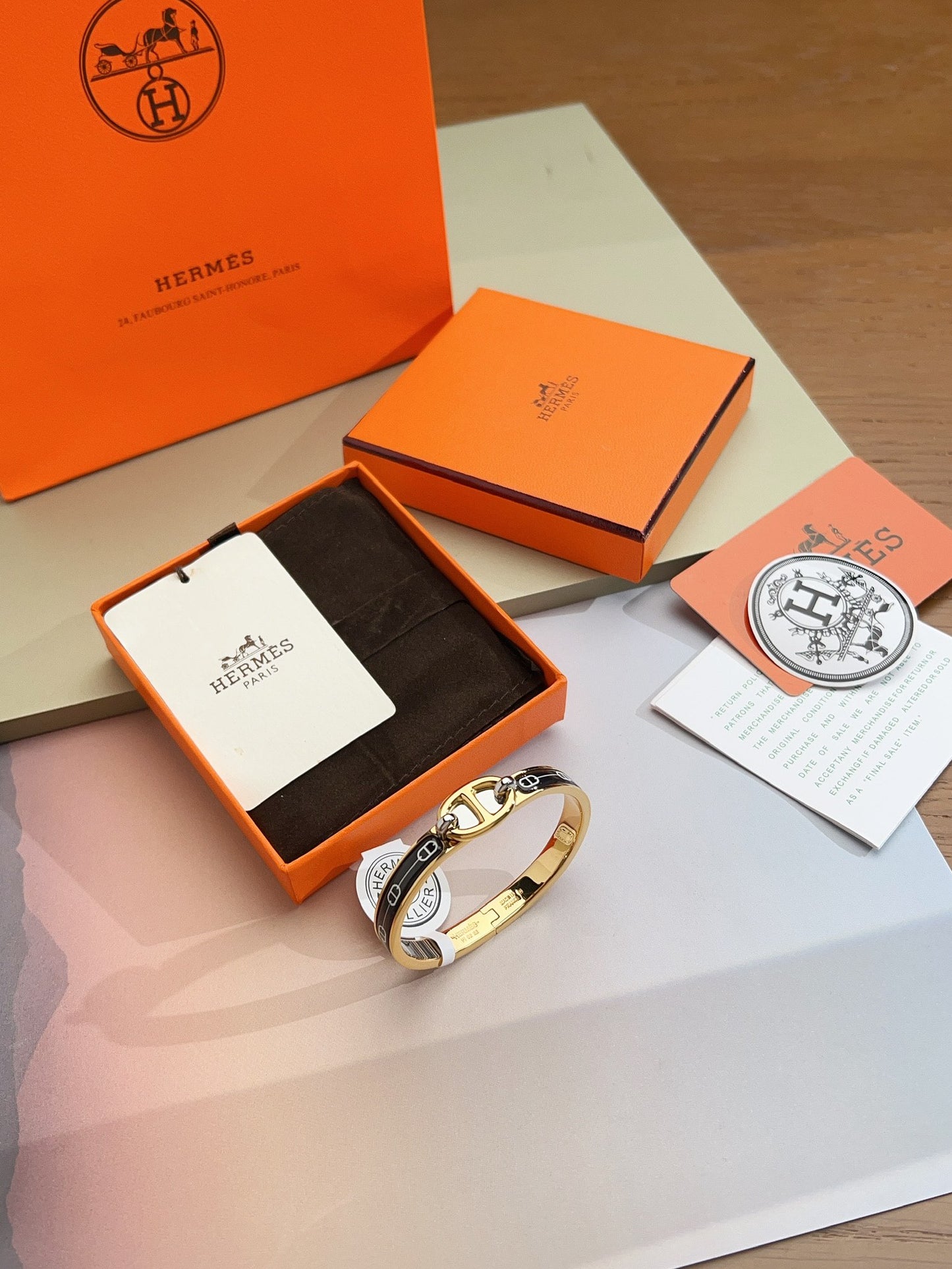 Bracelet