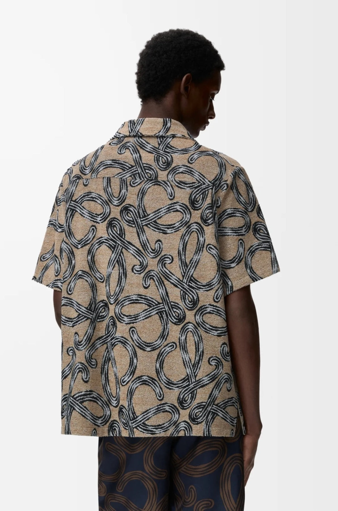 Short sleeve shirt