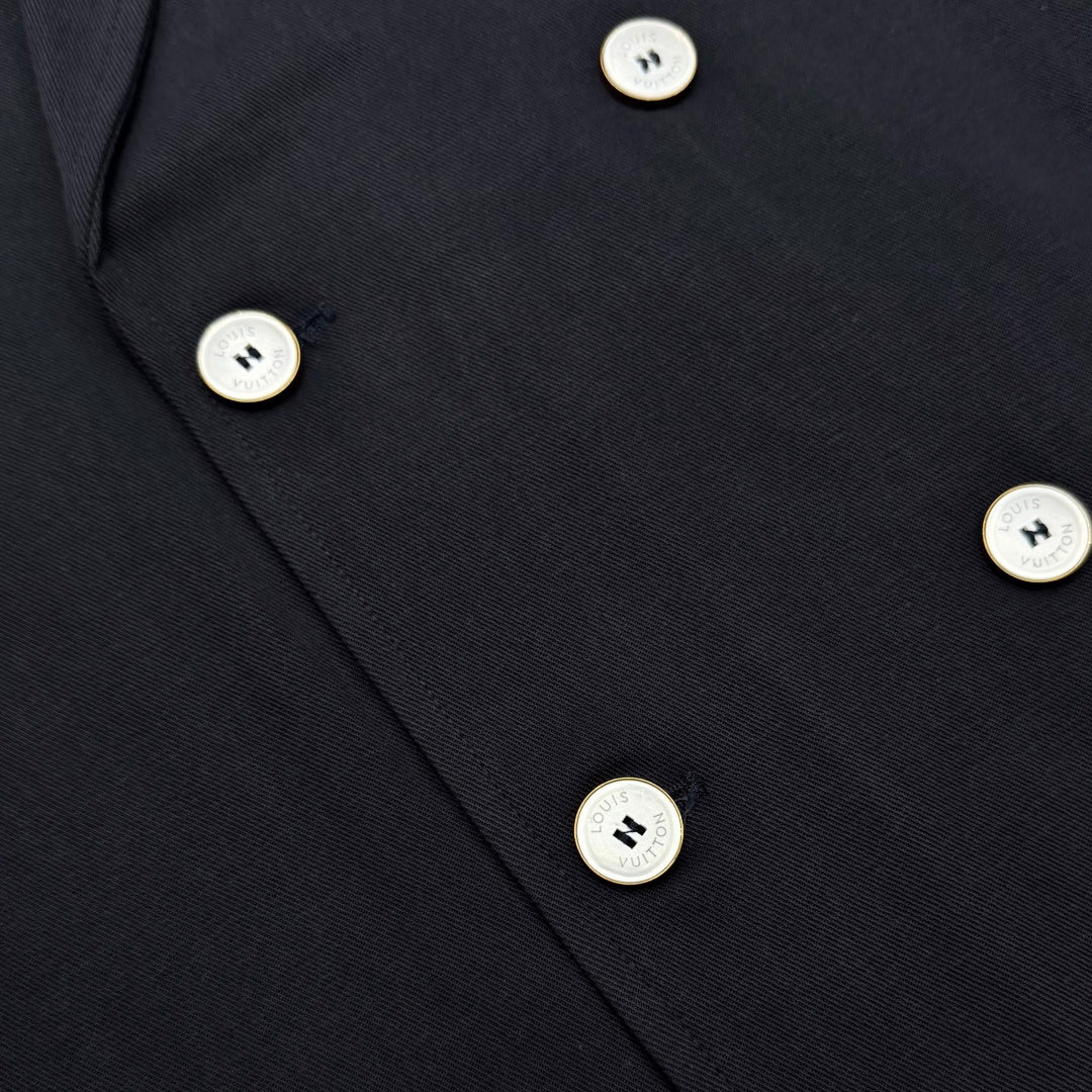 Short sleeve shirt