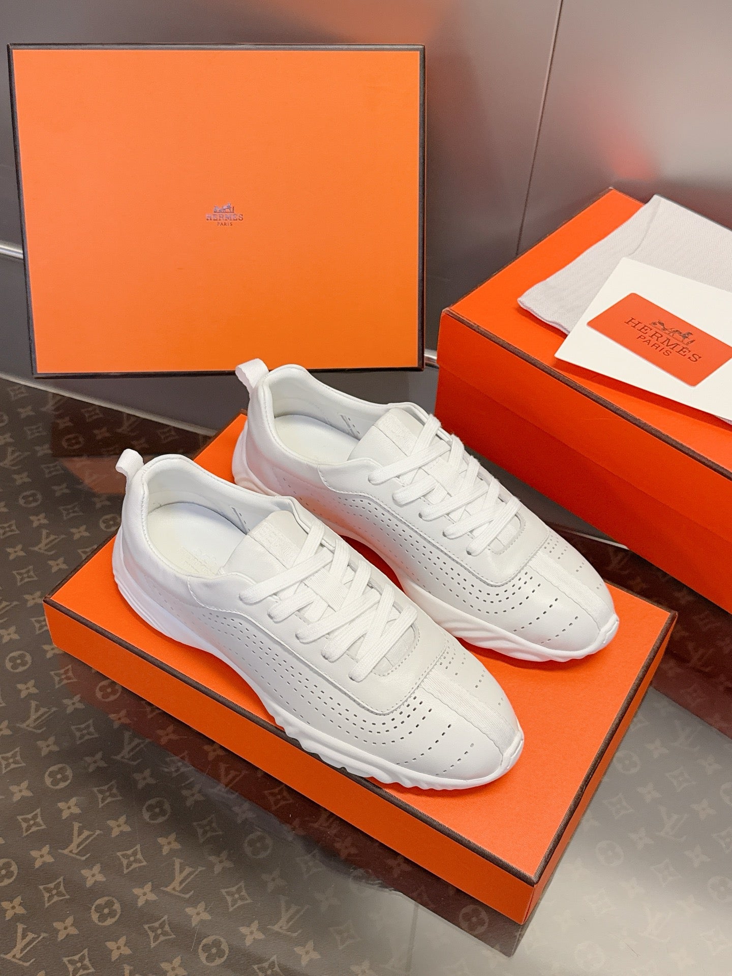 Sneakers