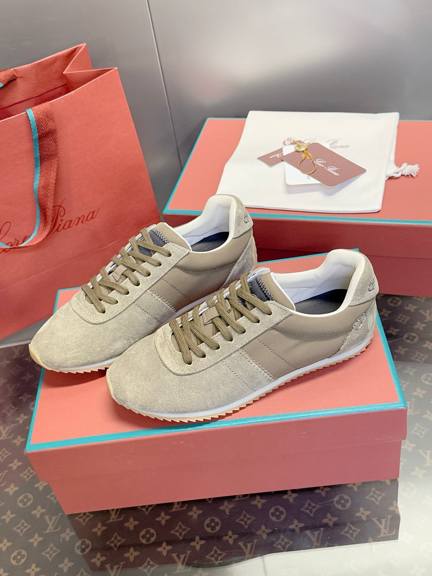 Sneakers