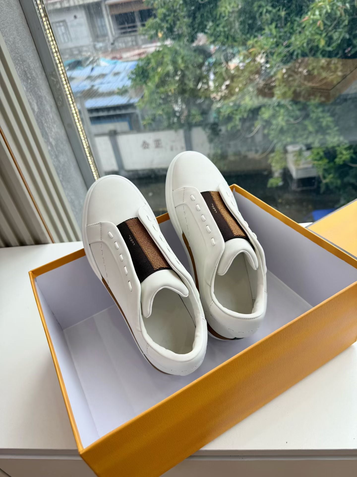 Sneakers