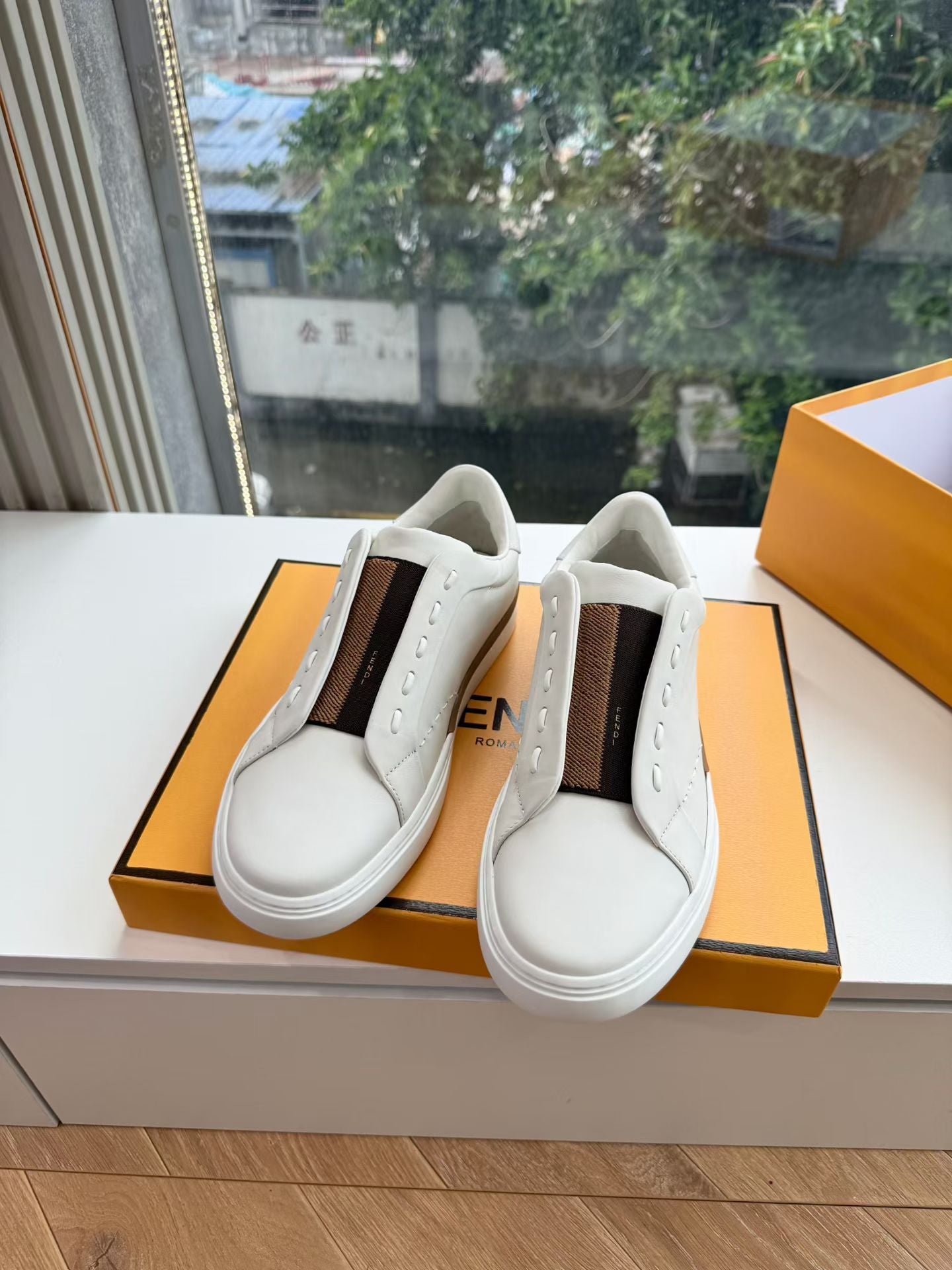 Sneakers