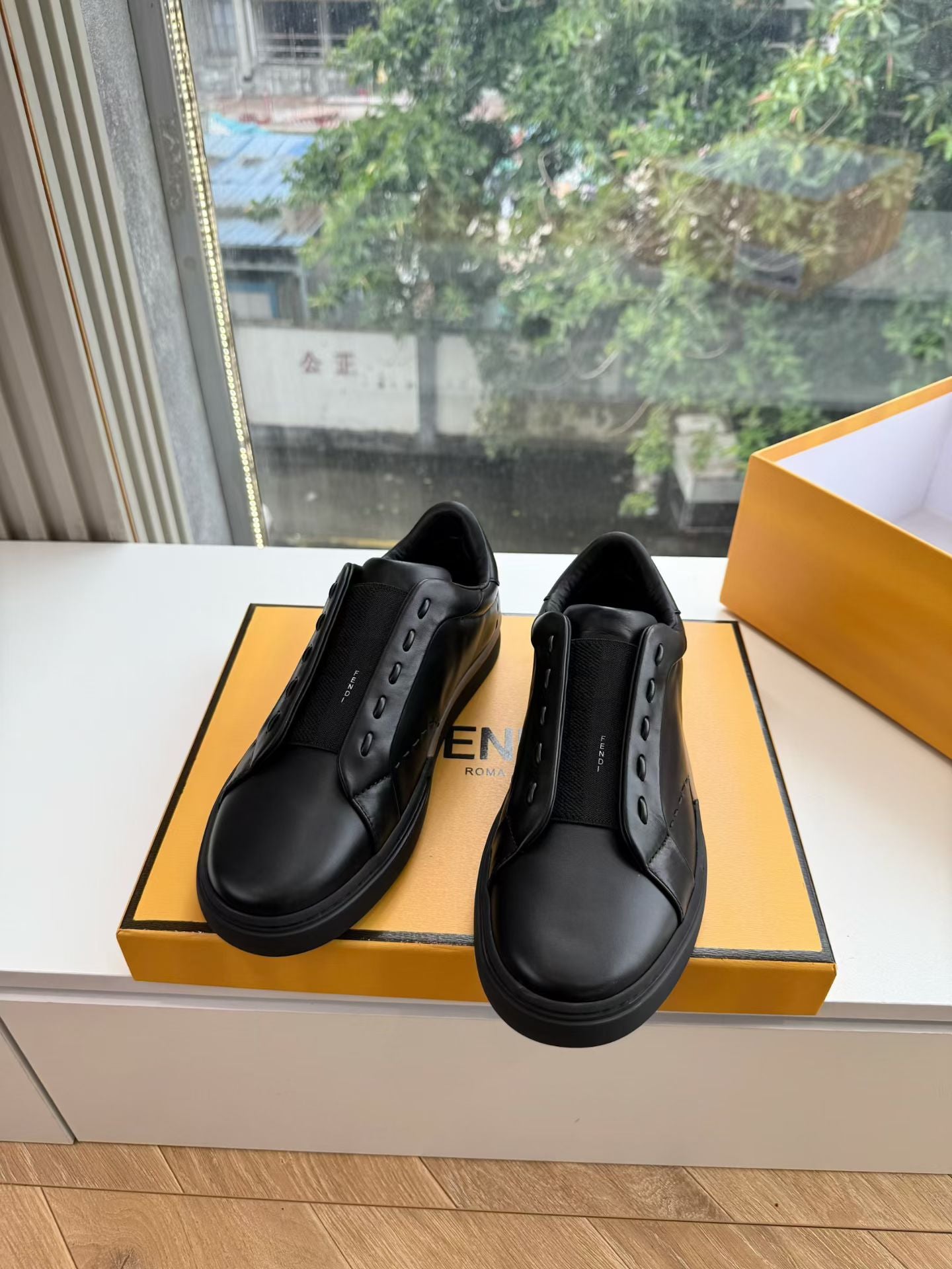 Sneakers