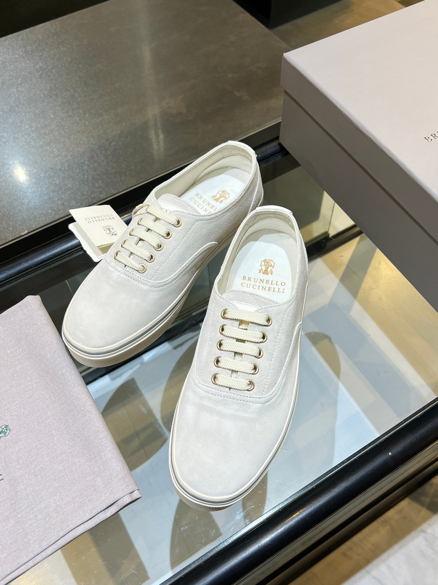 Sneakers