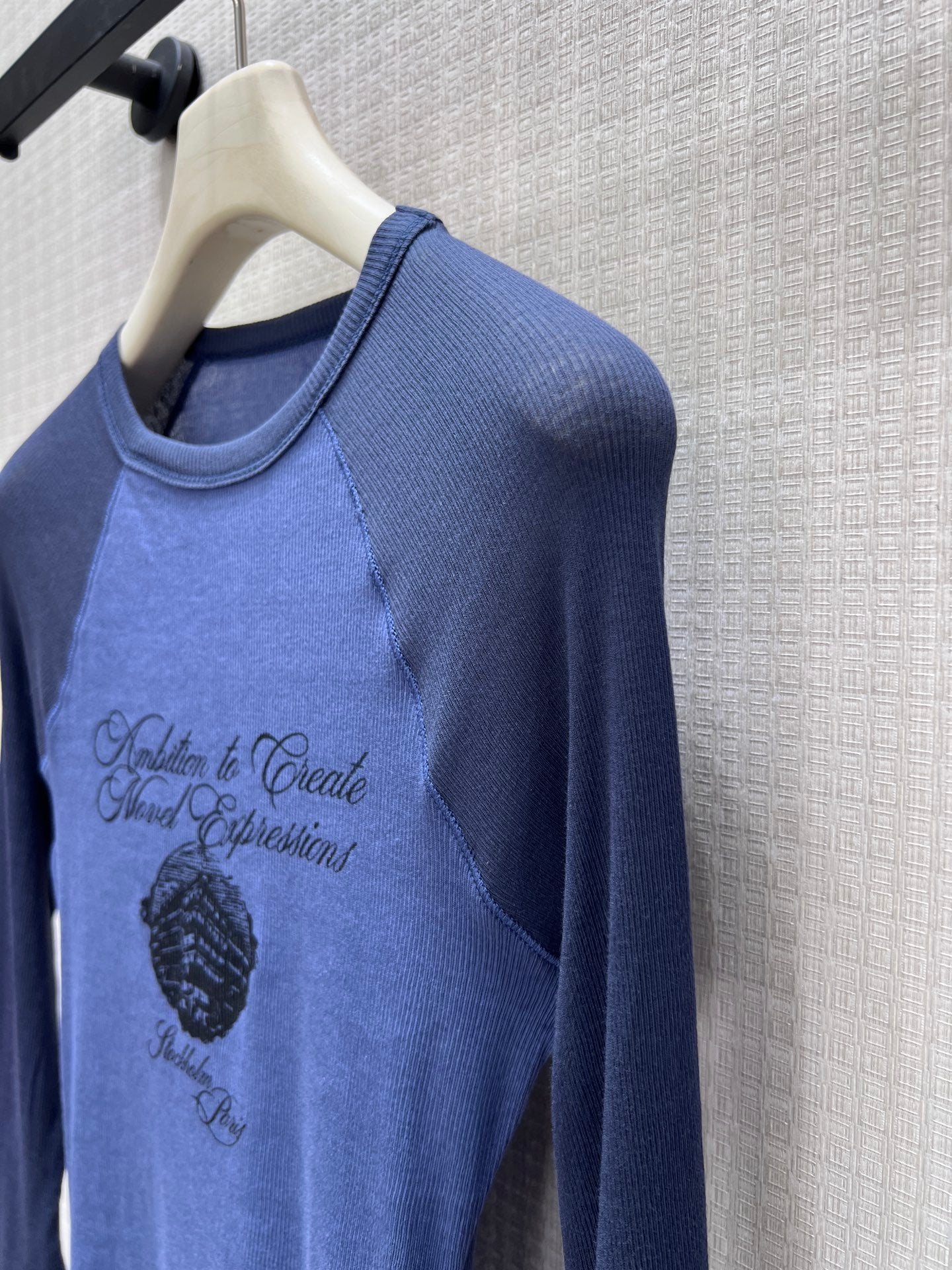 Long sleeve shirt