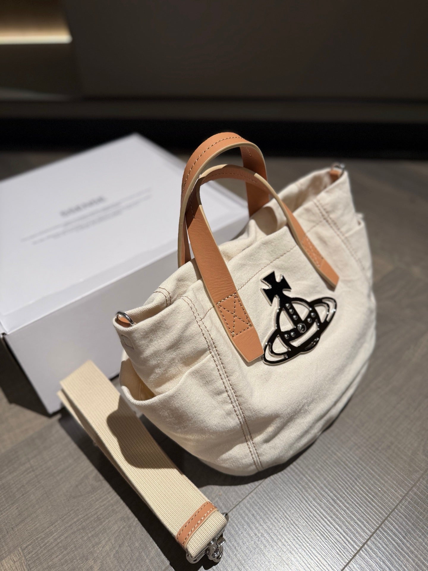 Handbag