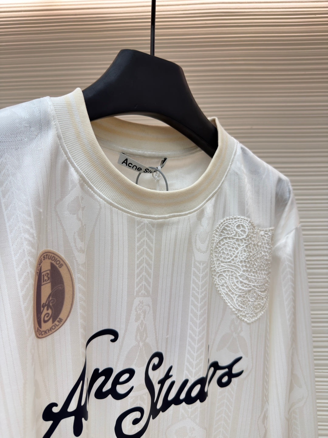 Long sleeve shirt