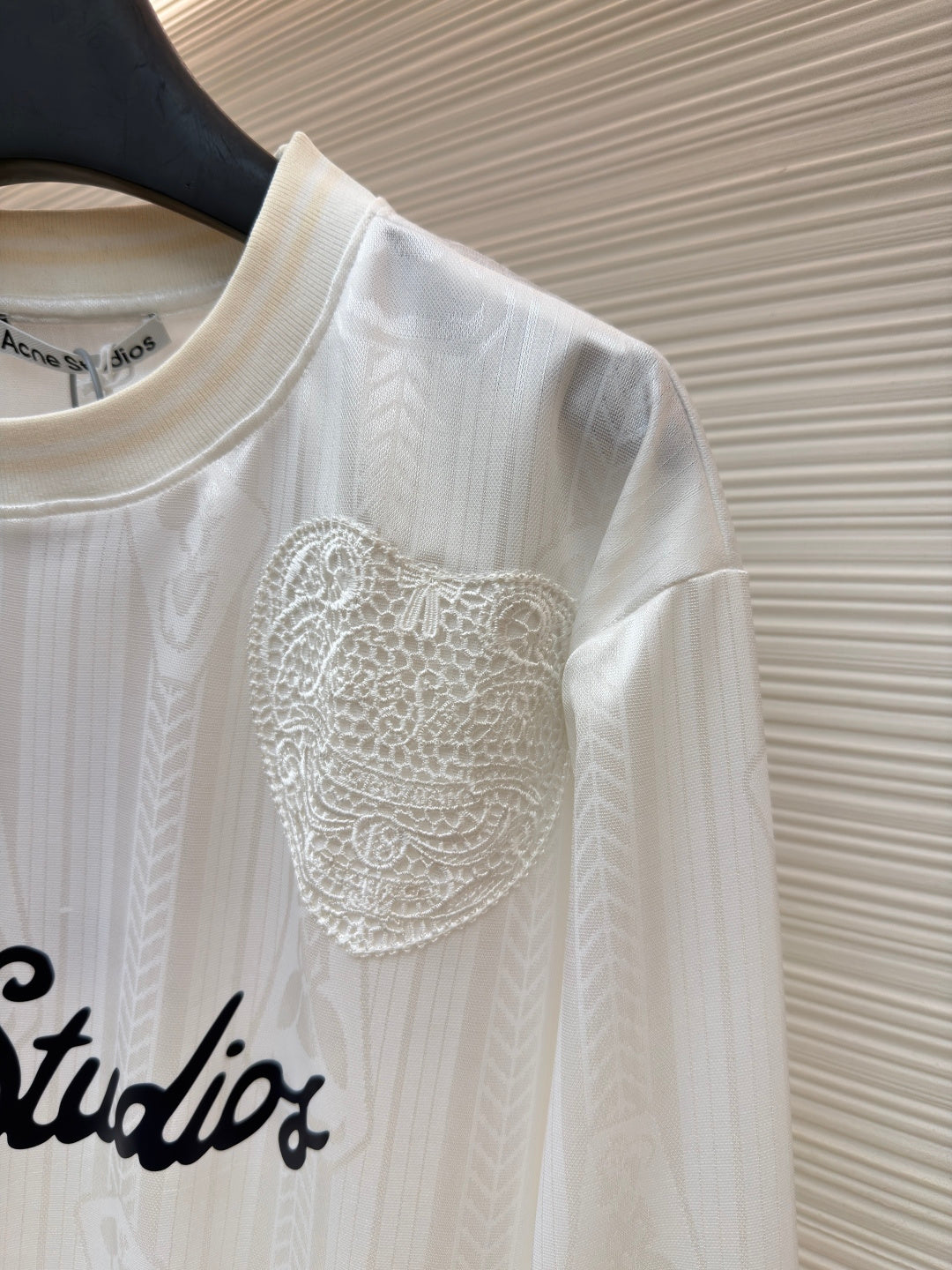 Long sleeve shirt