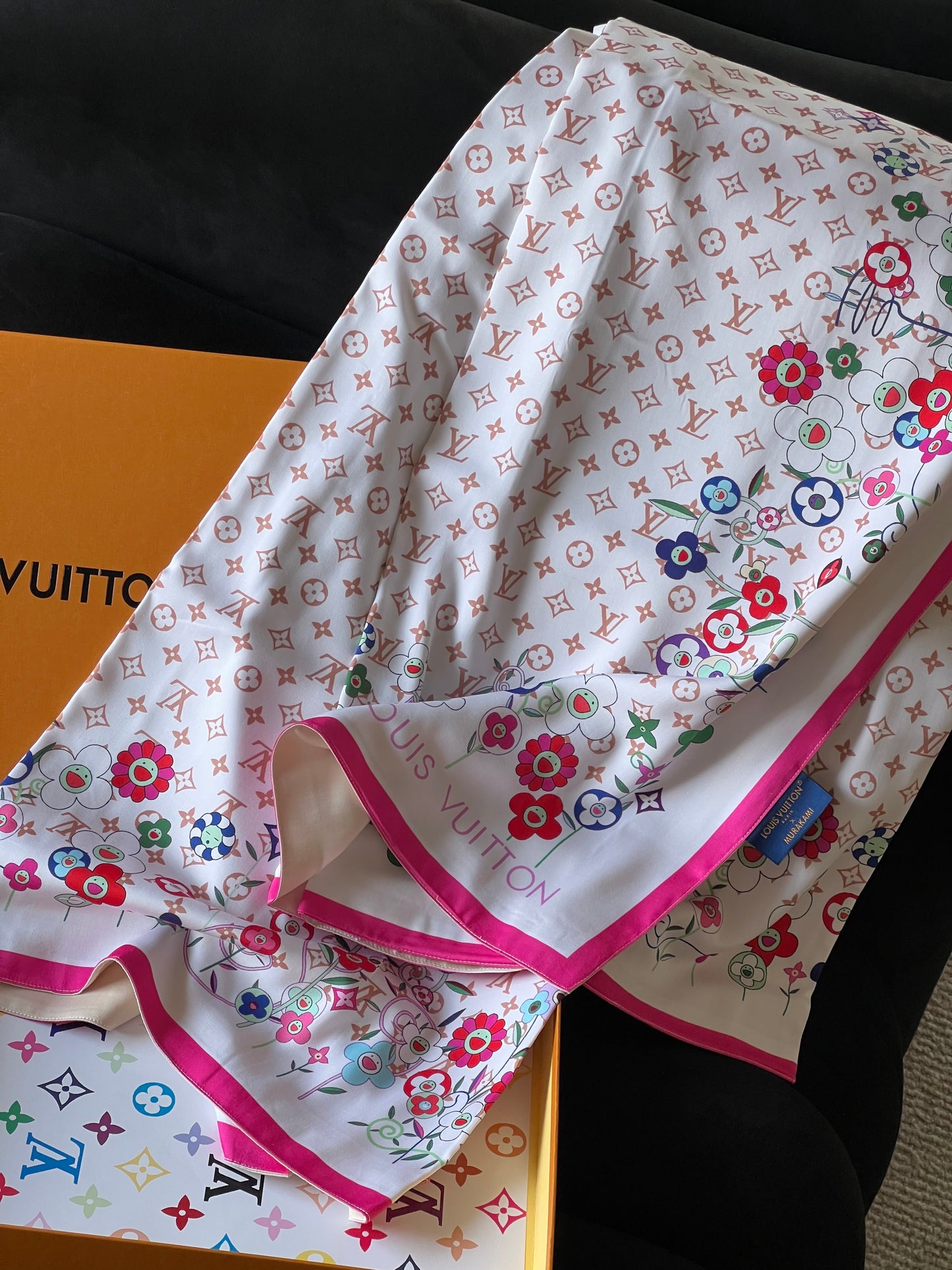 Superflat Flowers Square 90