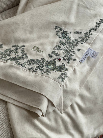 Canvas of Jouy Clover Silk Duvet