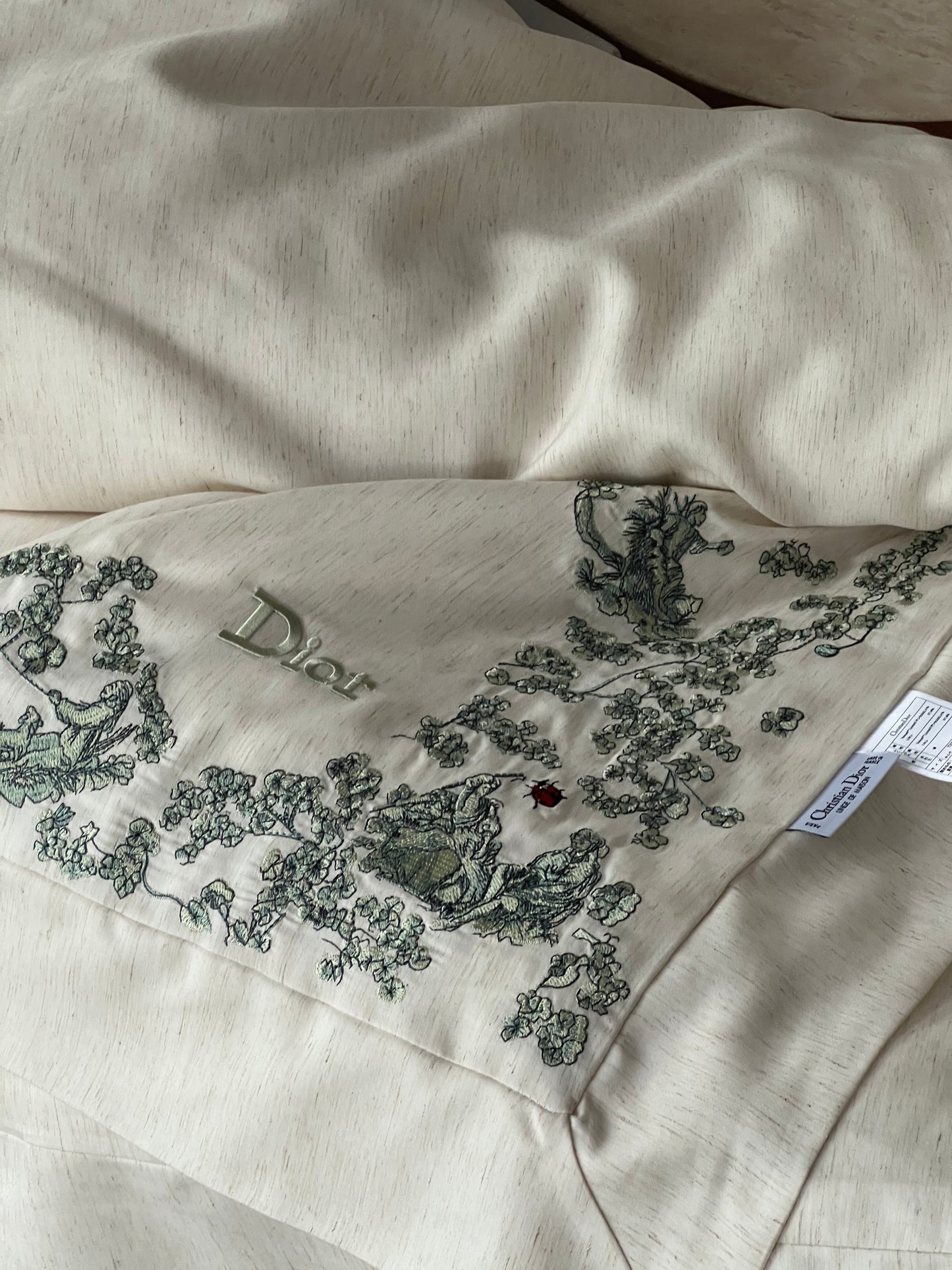 Canvas of Jouy Clover Silk Duvet