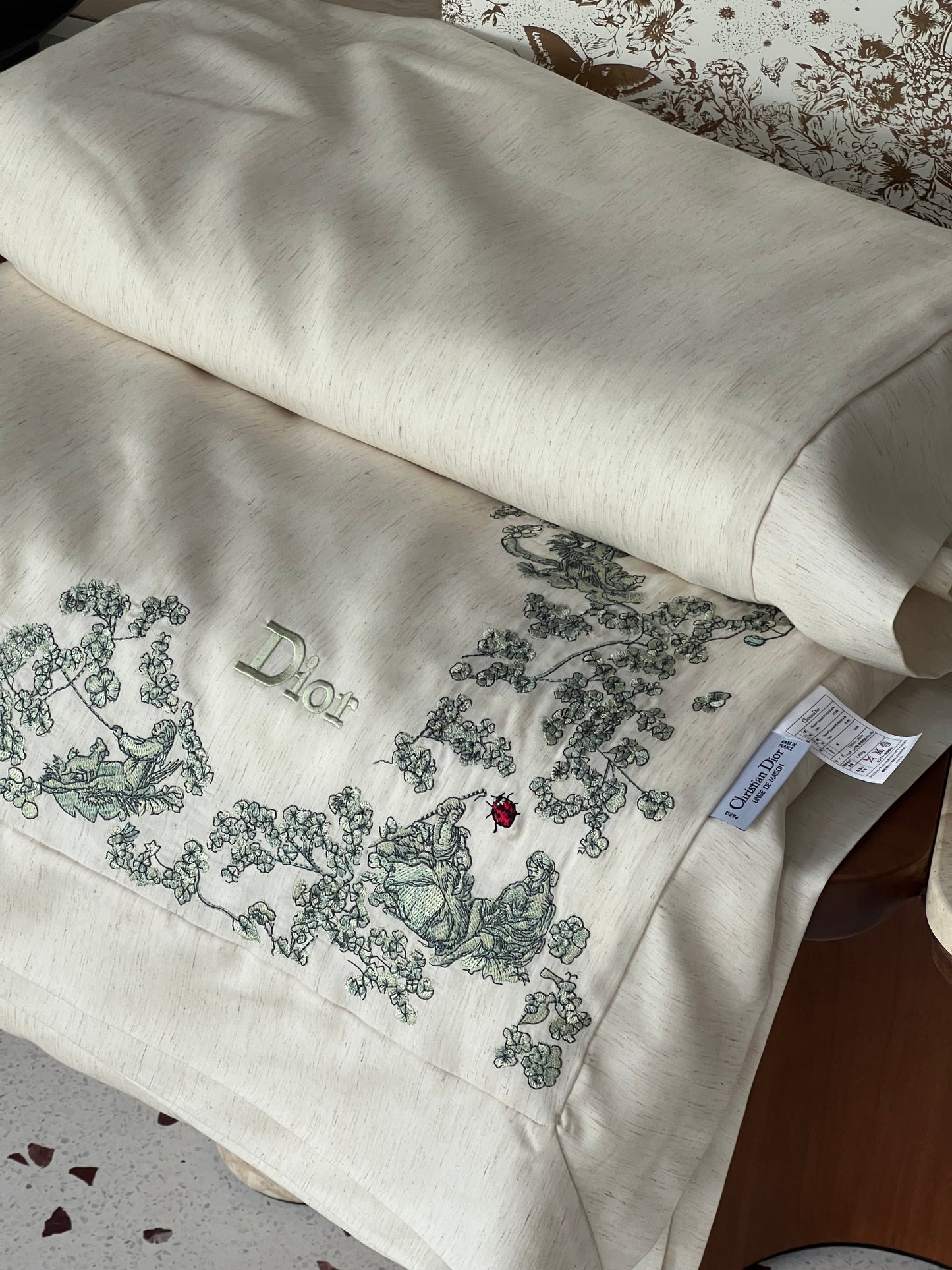 Canvas of Jouy Clover Silk Duvet