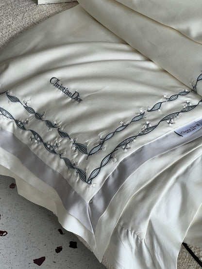 Maison Bamboo Pavilion Silk Duvet