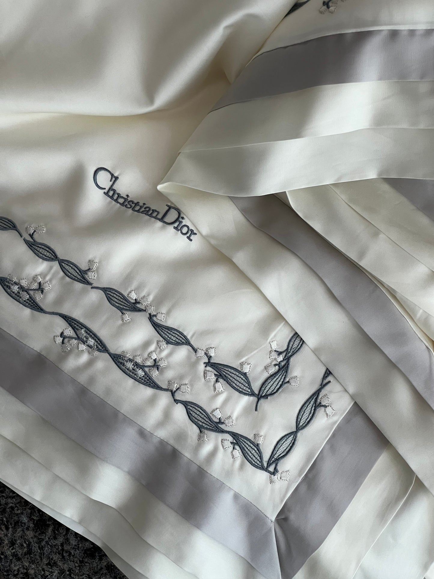 Maison Bamboo Pavilion Silk Duvet