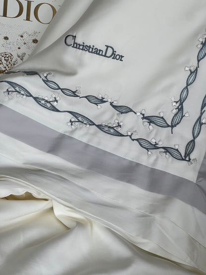 Maison Bamboo Pavilion Silk Duvet
