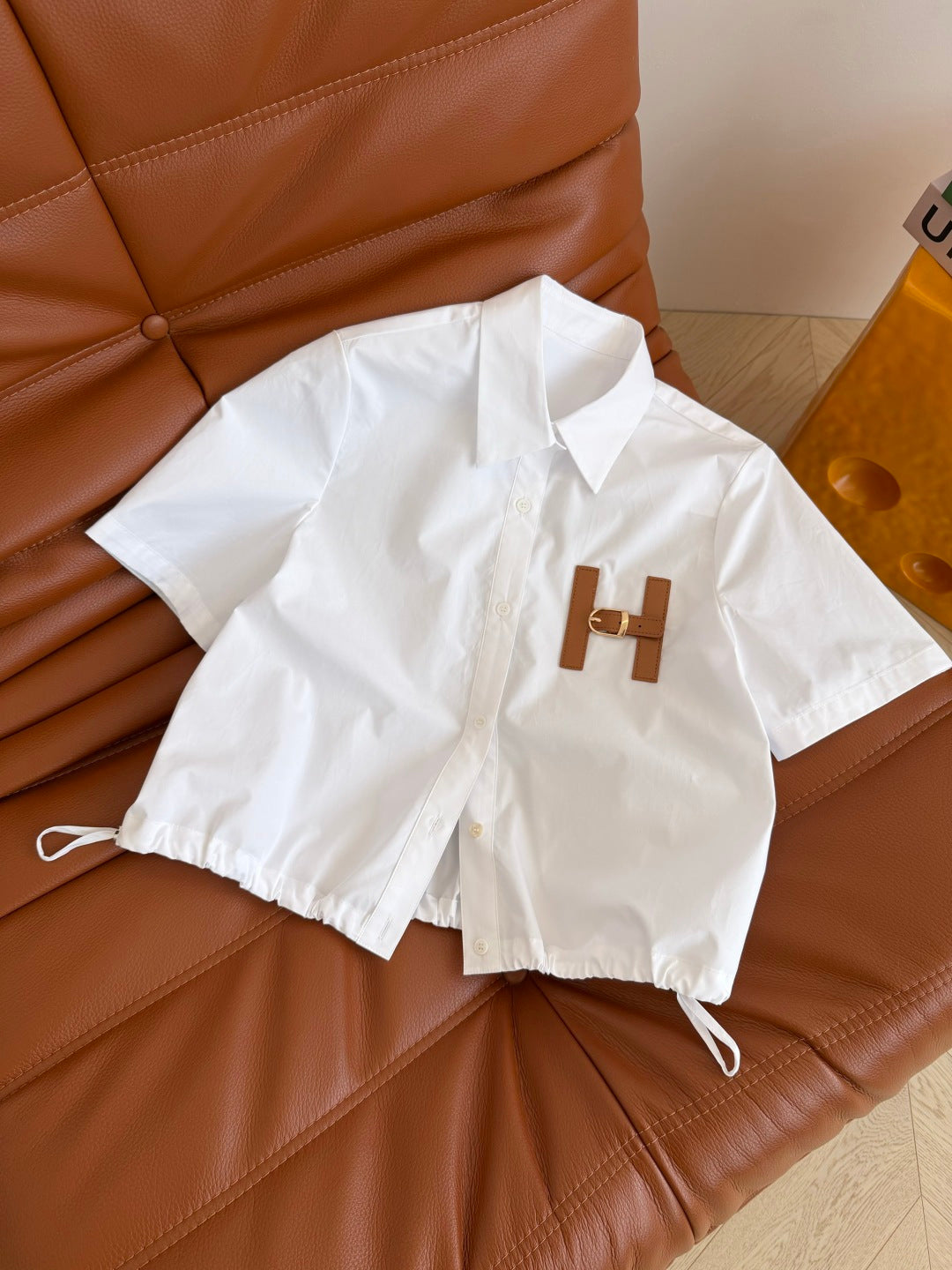 Short sleeve shirt