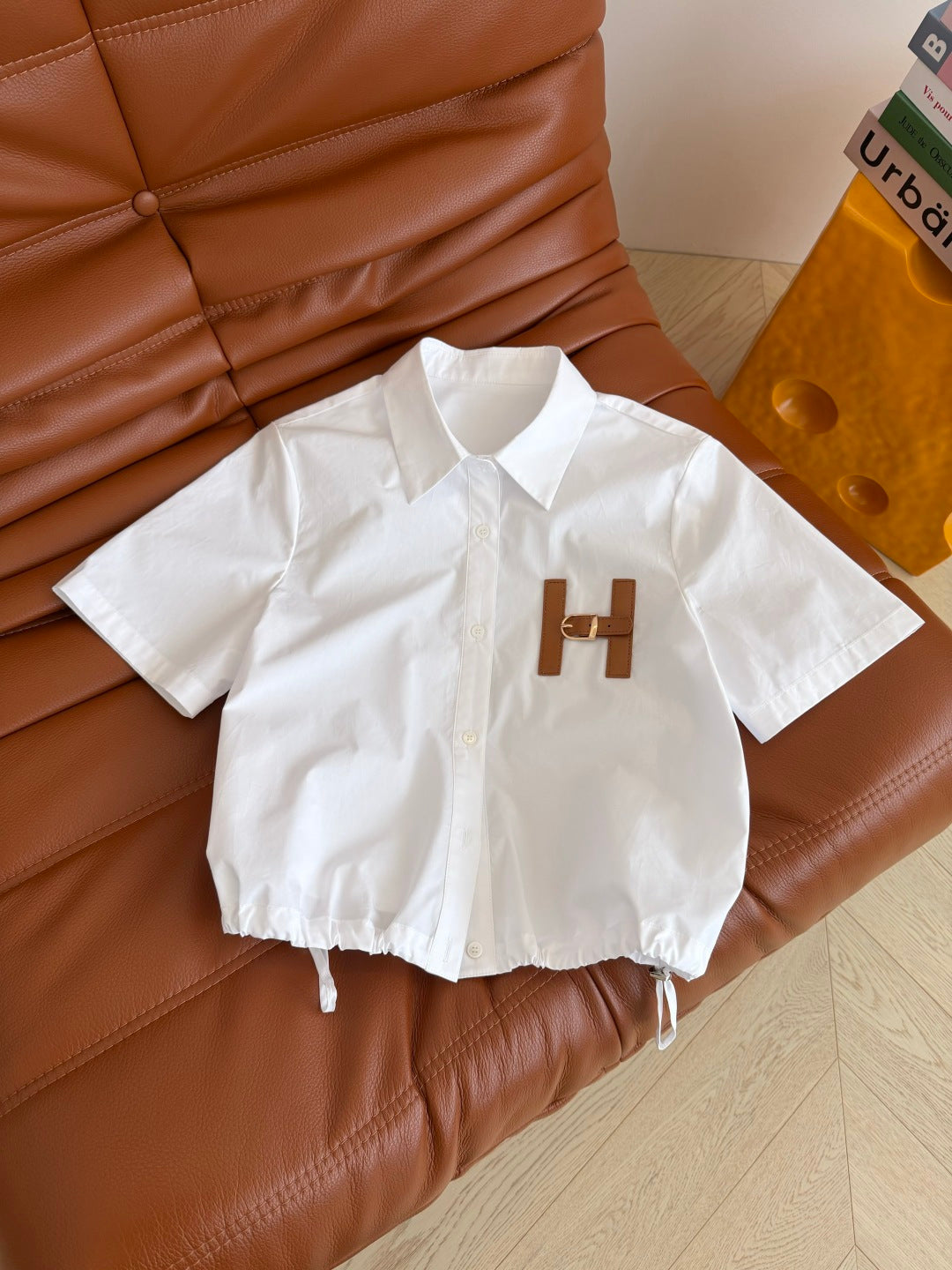 Short sleeve shirt