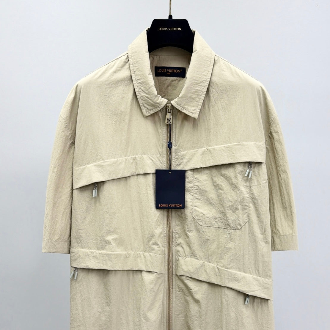 Short sleeve shirt