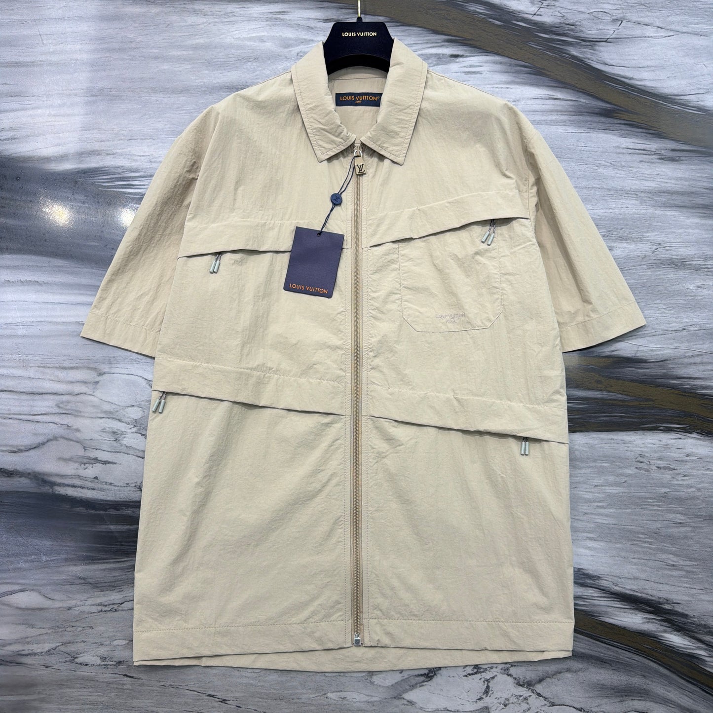 Short sleeve shirt