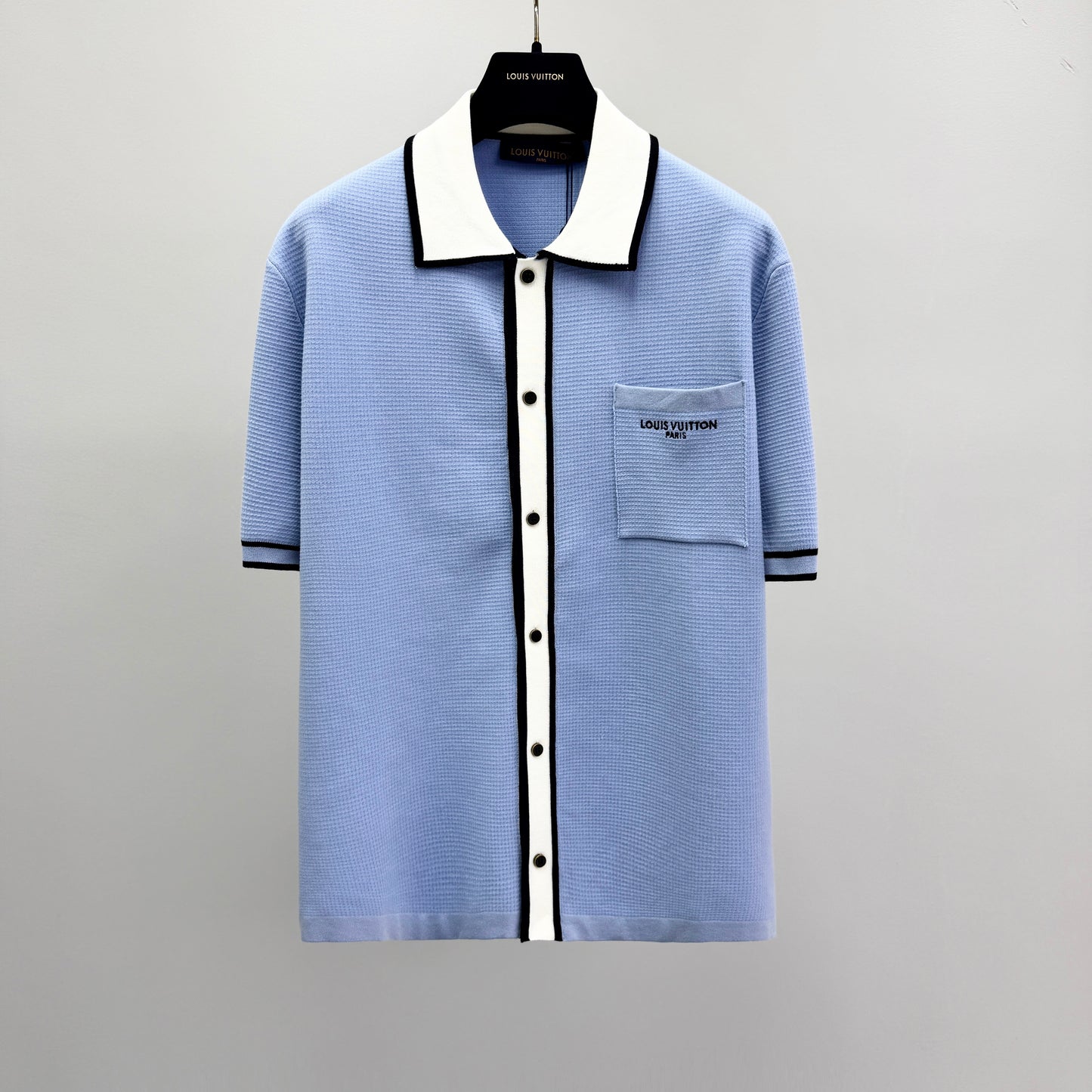 Short sleeve shirt