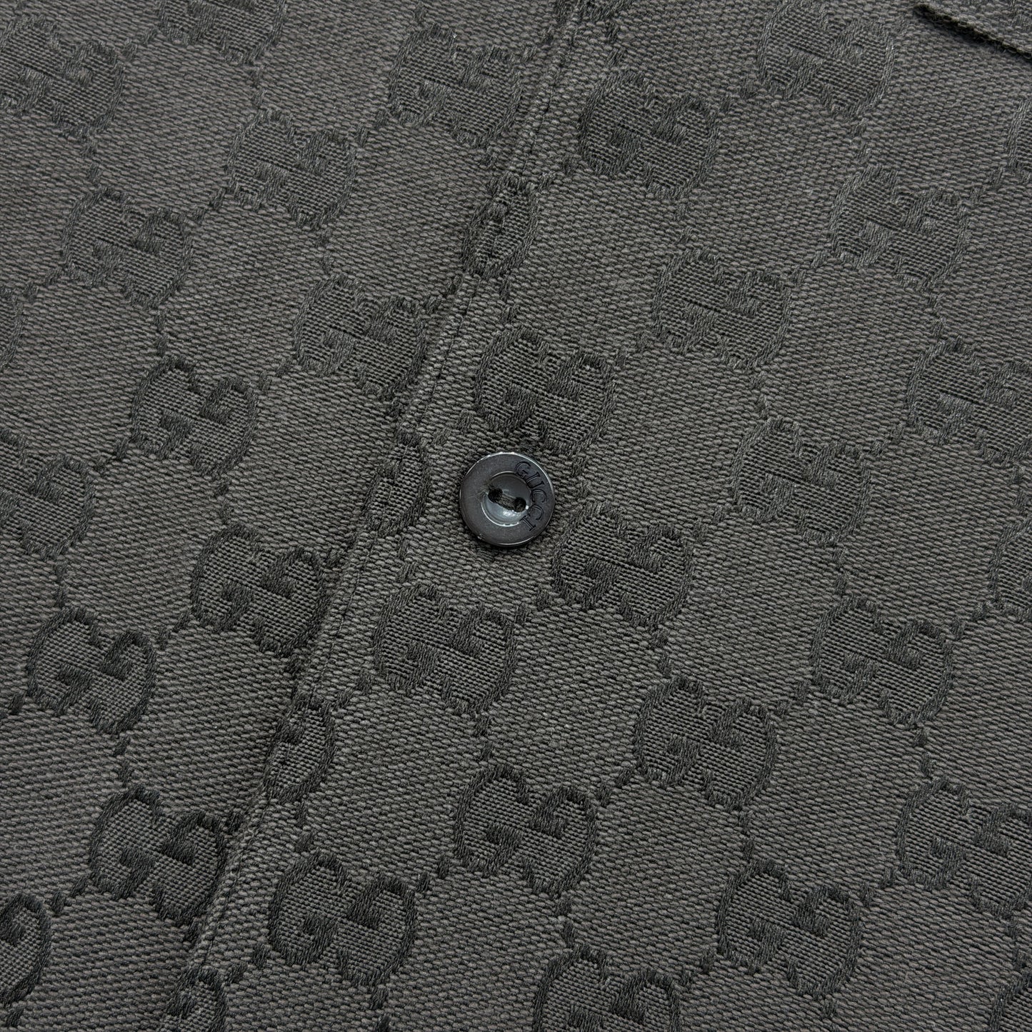 Short sleeve shirt