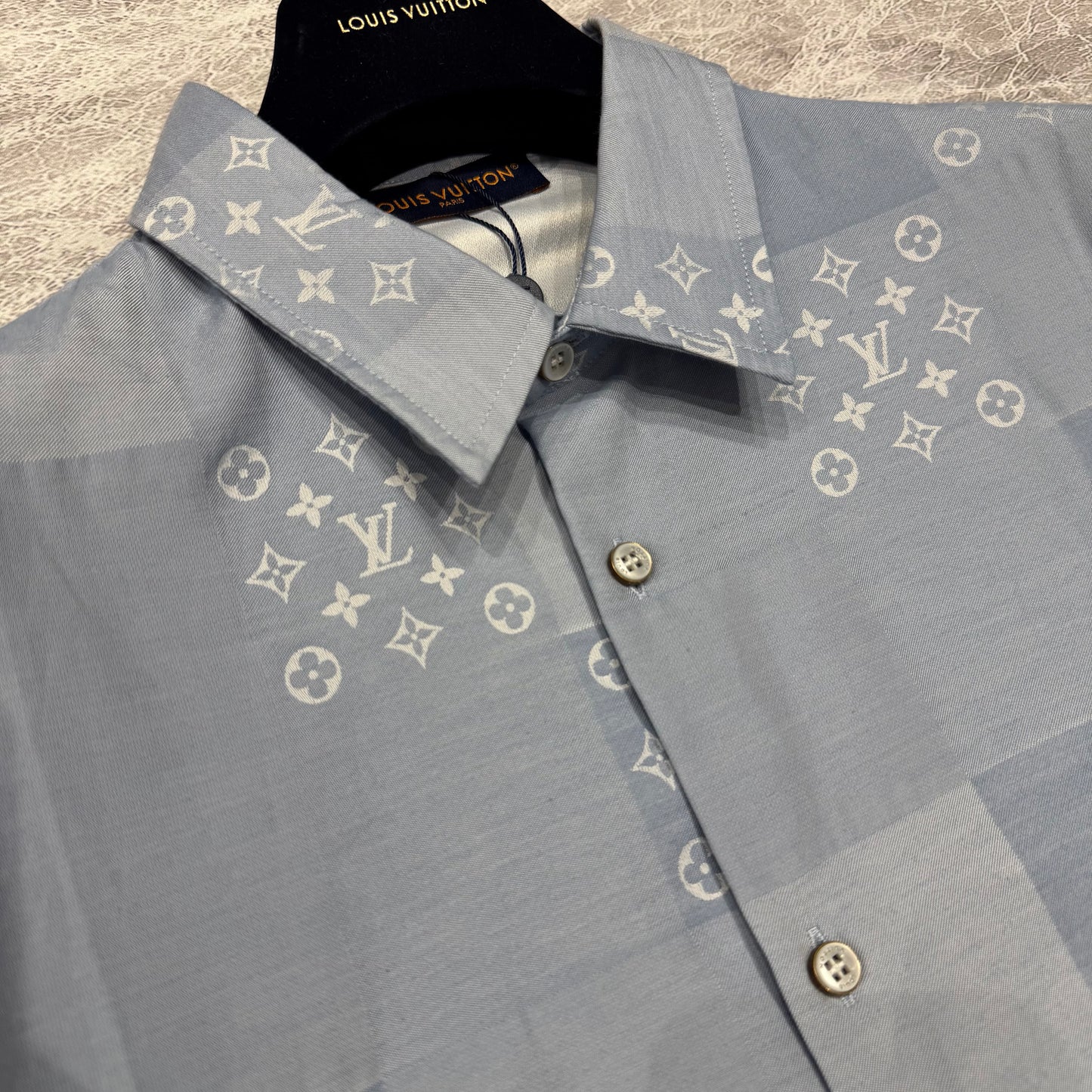 Short sleeve shirt