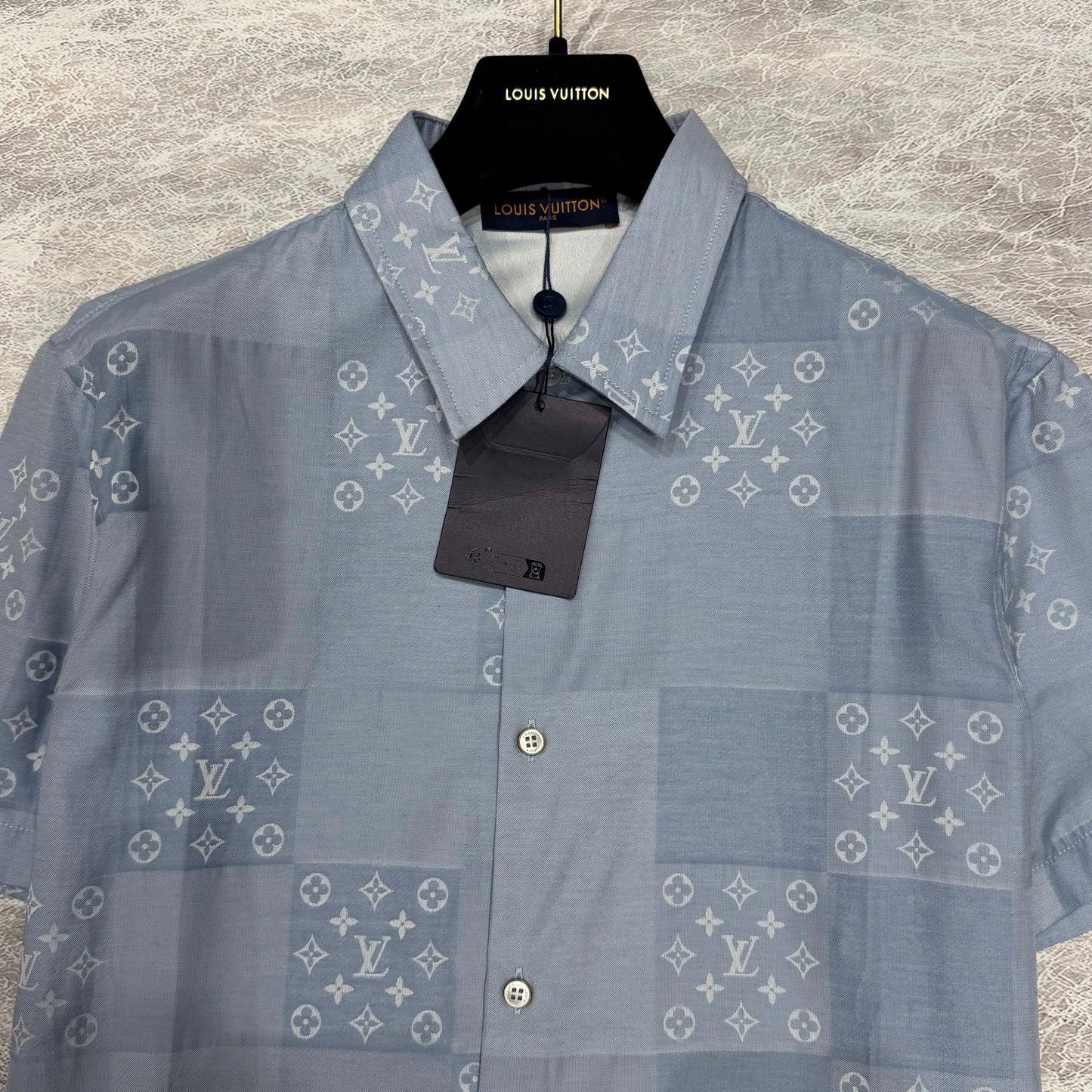 Short sleeve shirt