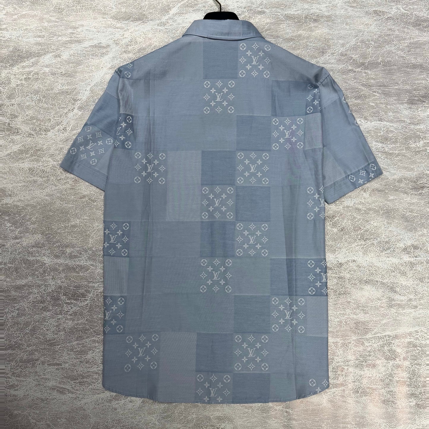 Short sleeve shirt