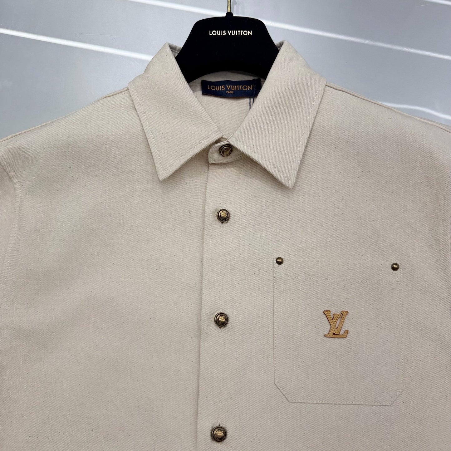 Short sleeve shirt