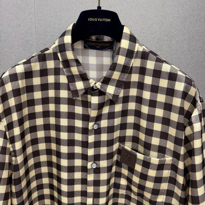 Short sleeve shirt