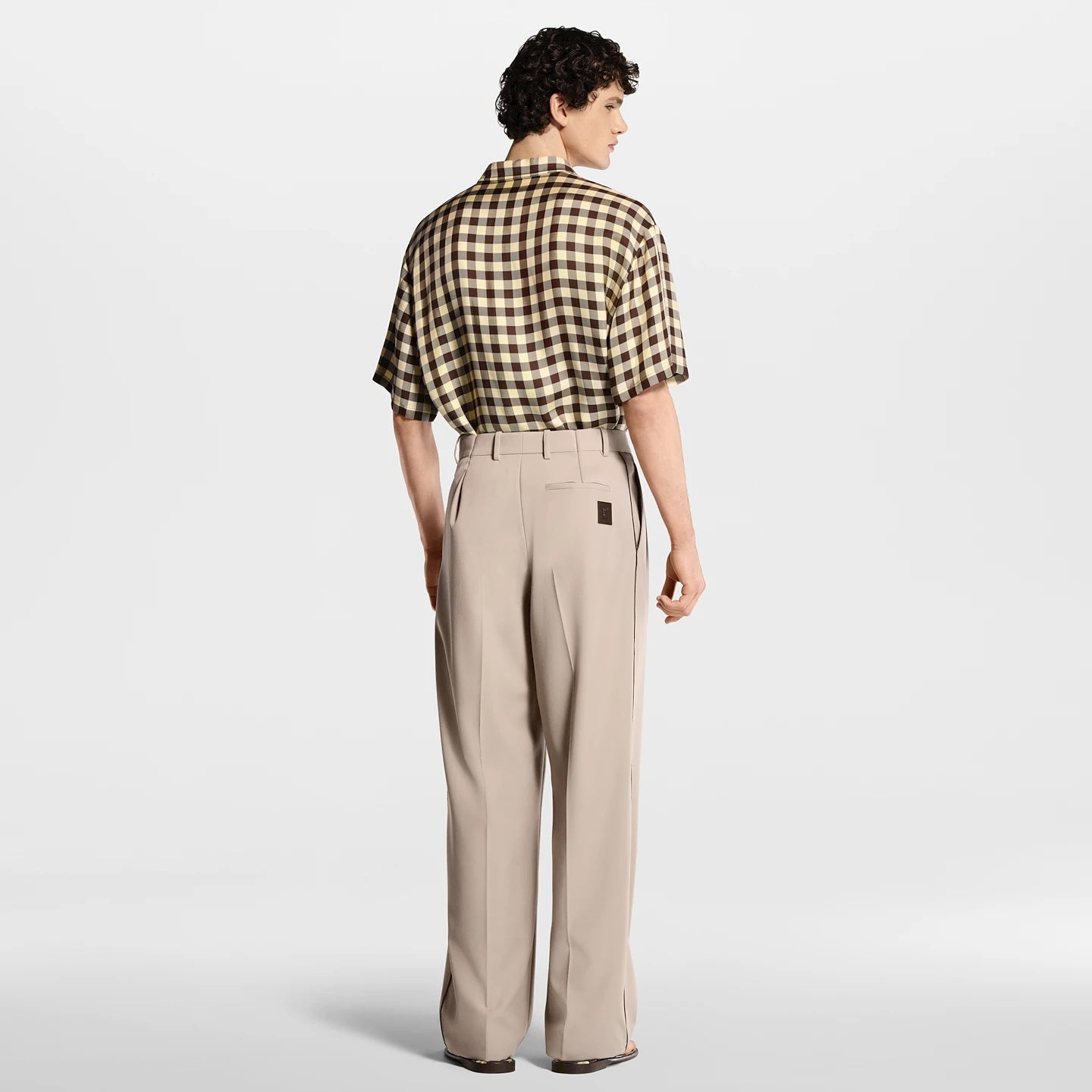 Short sleeve shirt