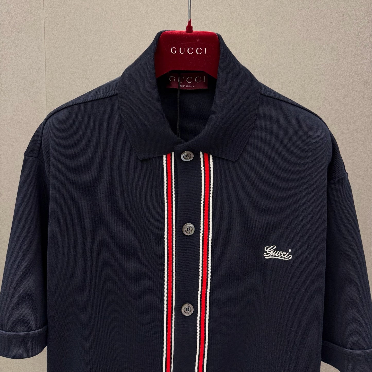 Short sleeve shirt