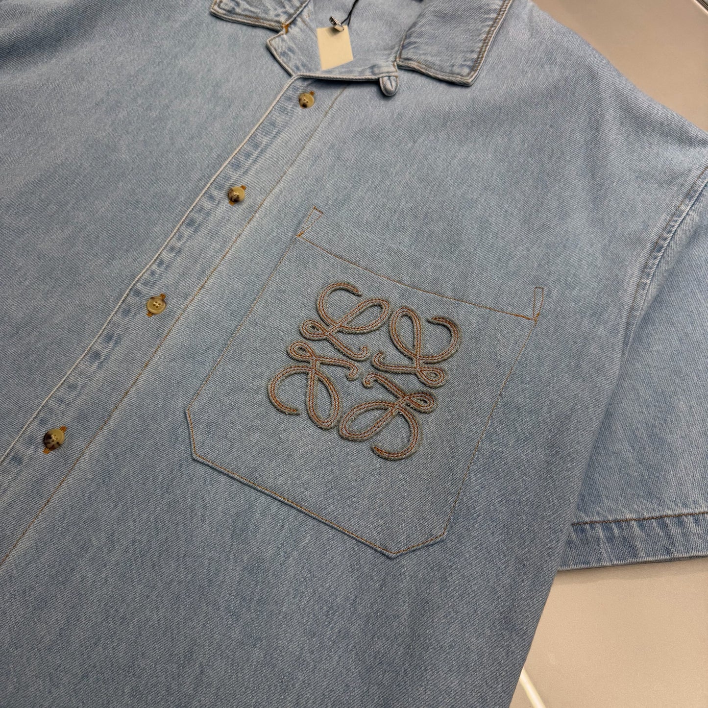 Short sleeve shirt