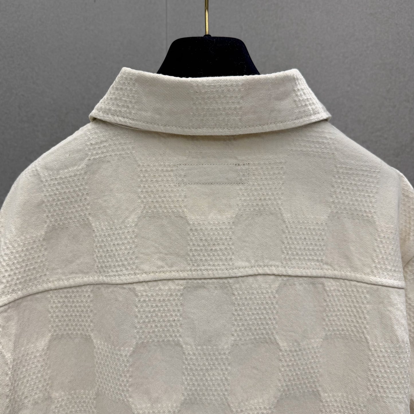 Short sleeve shirt