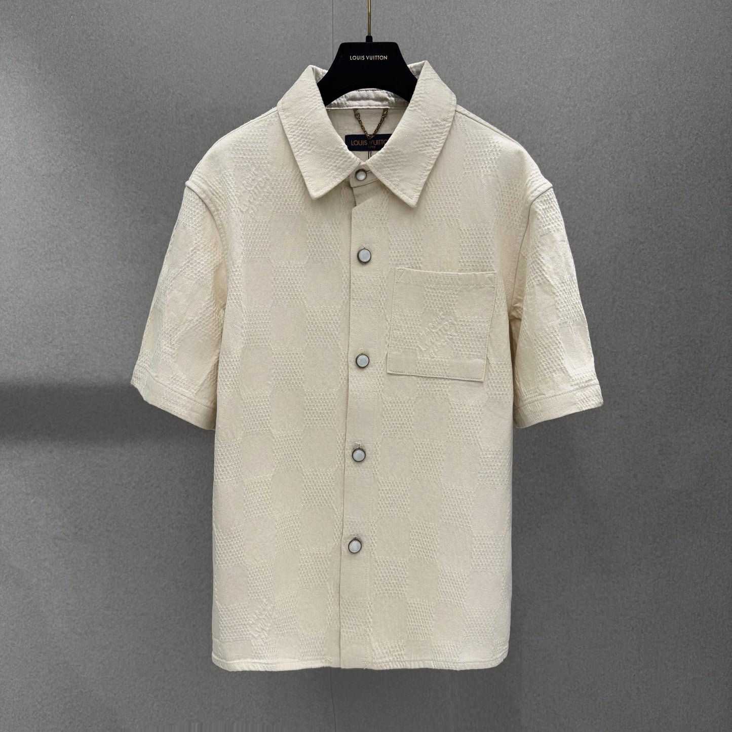 Short sleeve shirt