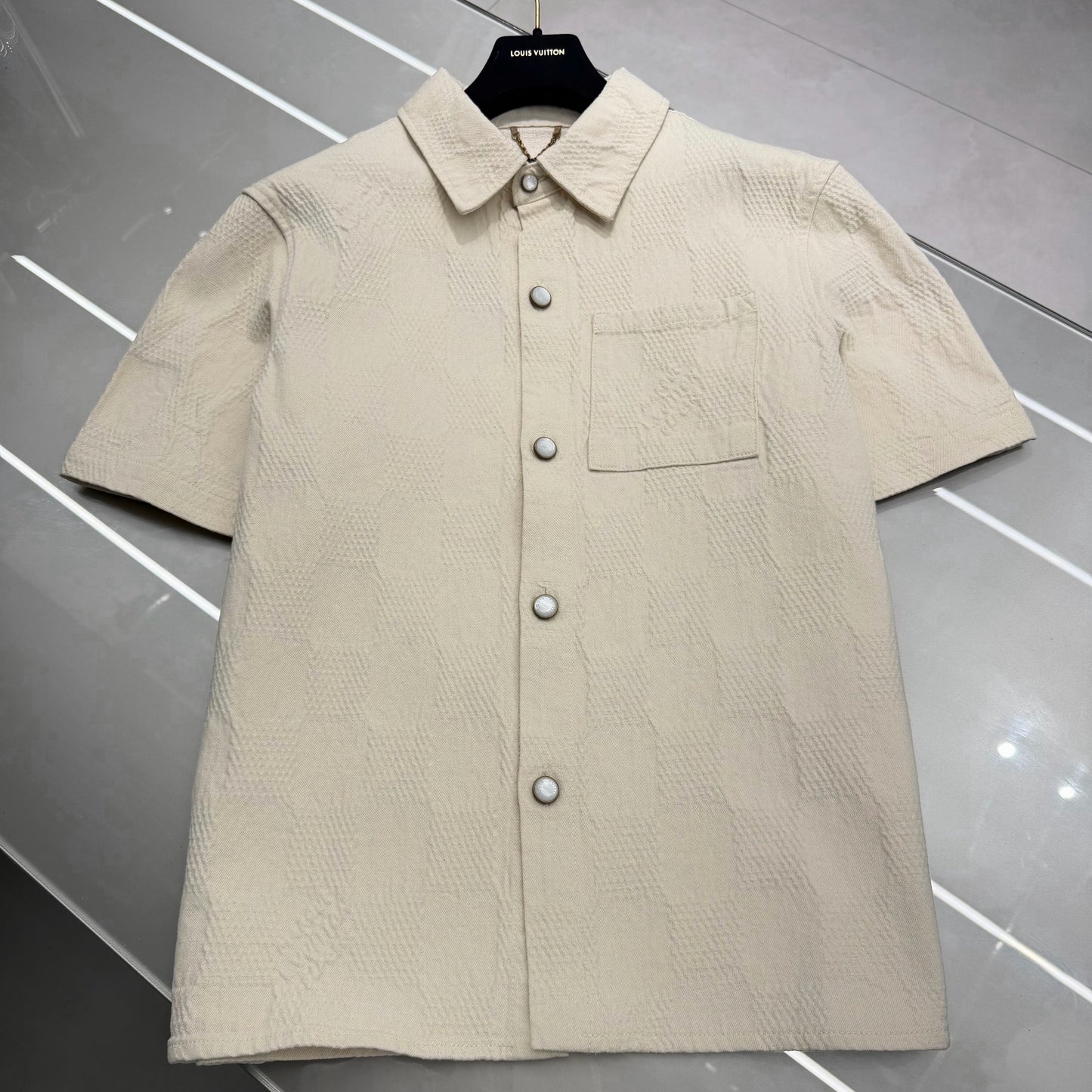 Short sleeve shirt