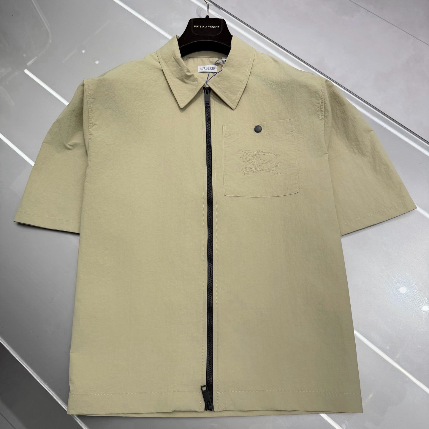 Short sleeve shirt