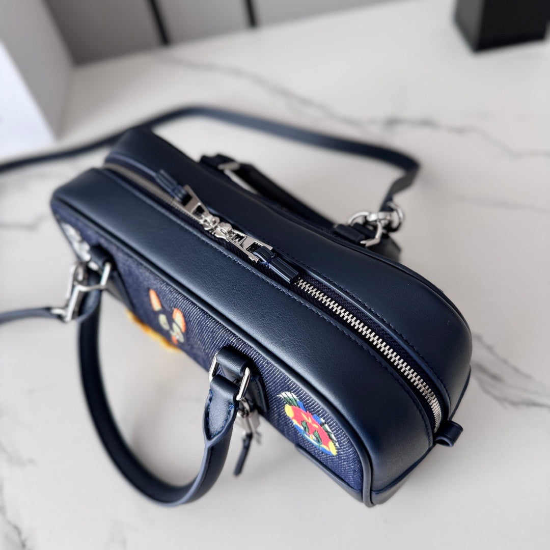 Shoulder Bag     062417