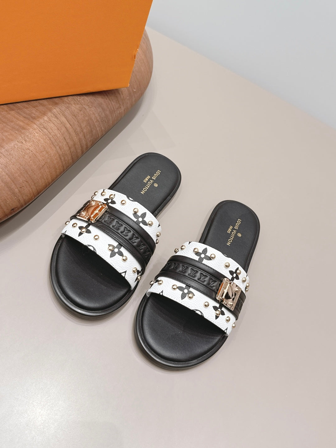 Slippers