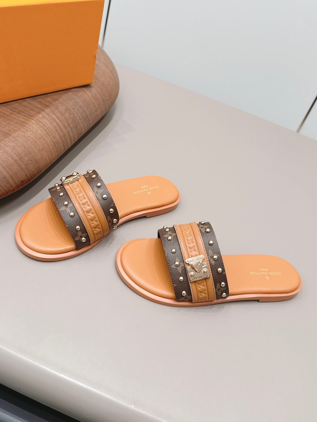 Slippers